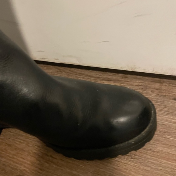 ALDO Black Knee-High Leather Boots with Zipper - Picture 3 of 11
